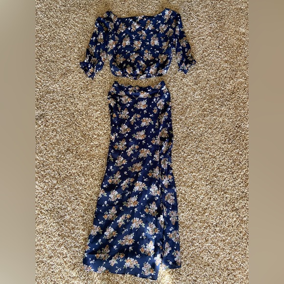 Flynn Skye two piece floral maxi skirt and top set - Picture 2 of 6